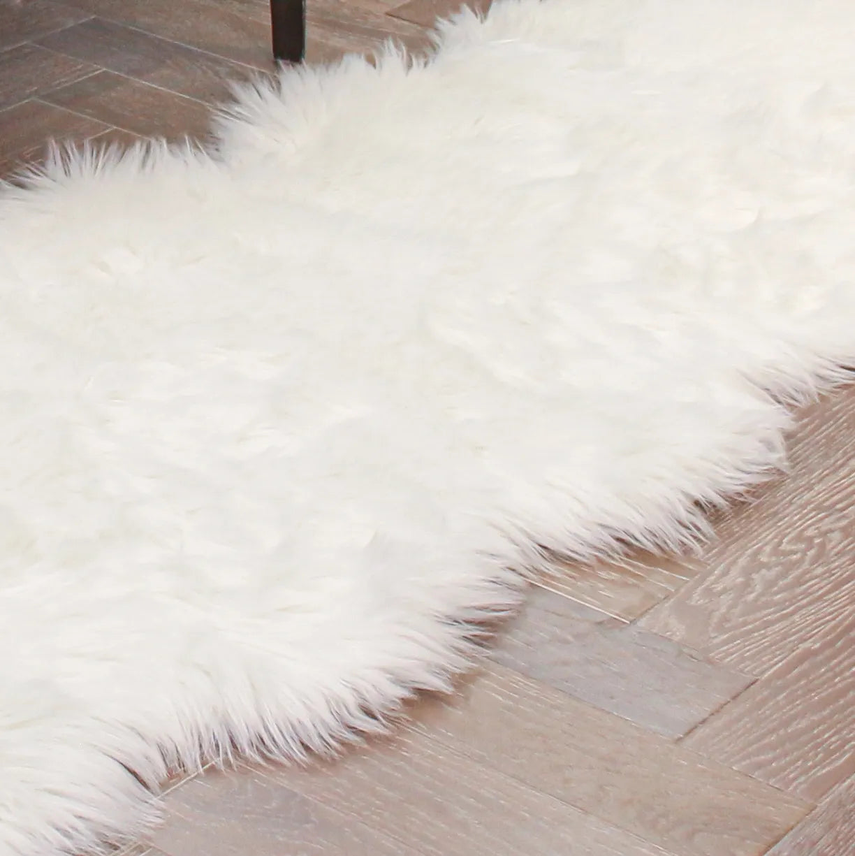 High Pile Faux Sheepskin Carpet